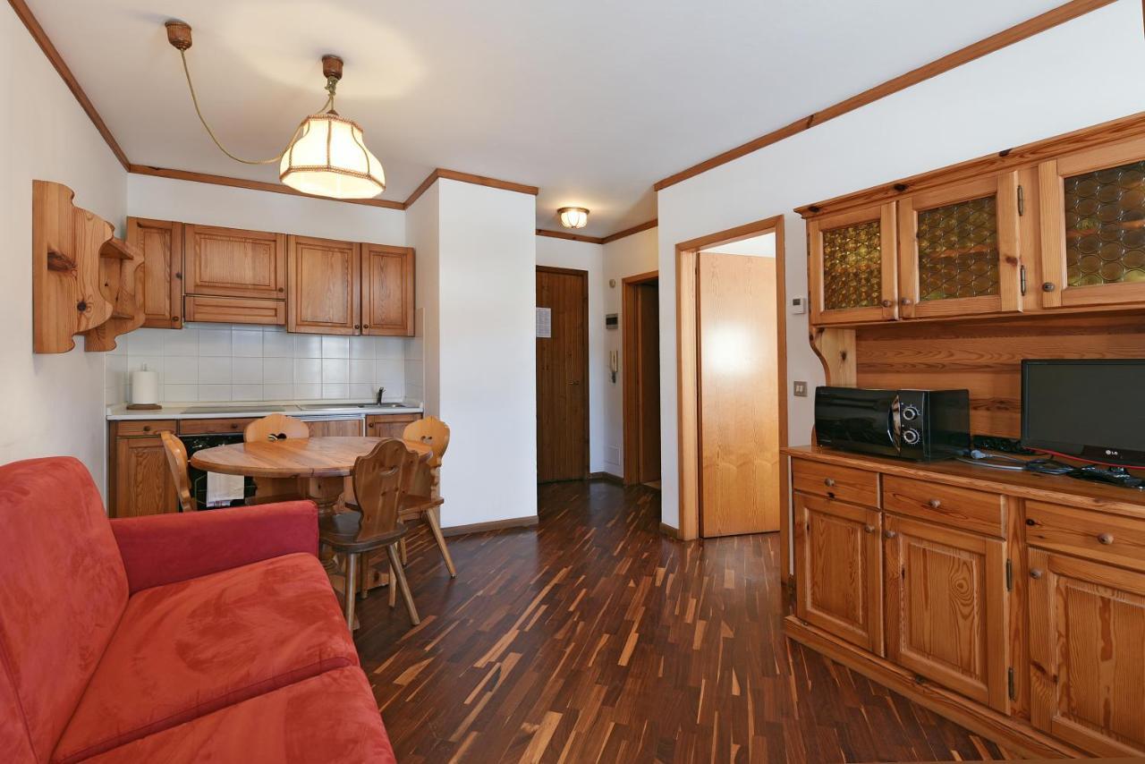 Residence Casa Metz Santa Cristina Val Gardena ภายนอก รูปภาพ