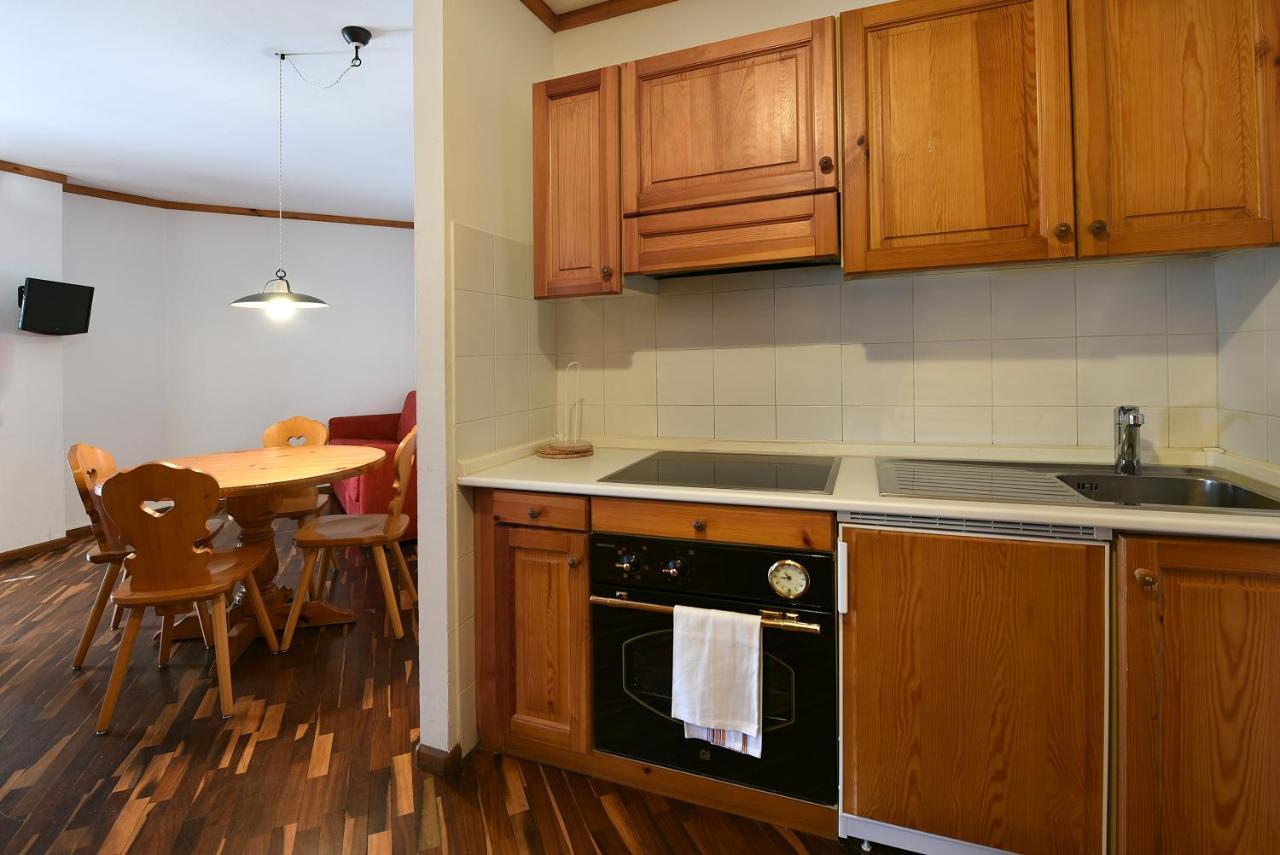Residence Casa Metz Santa Cristina Val Gardena ภายนอก รูปภาพ