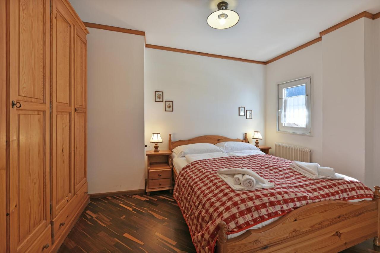 Residence Casa Metz Santa Cristina Val Gardena ภายนอก รูปภาพ