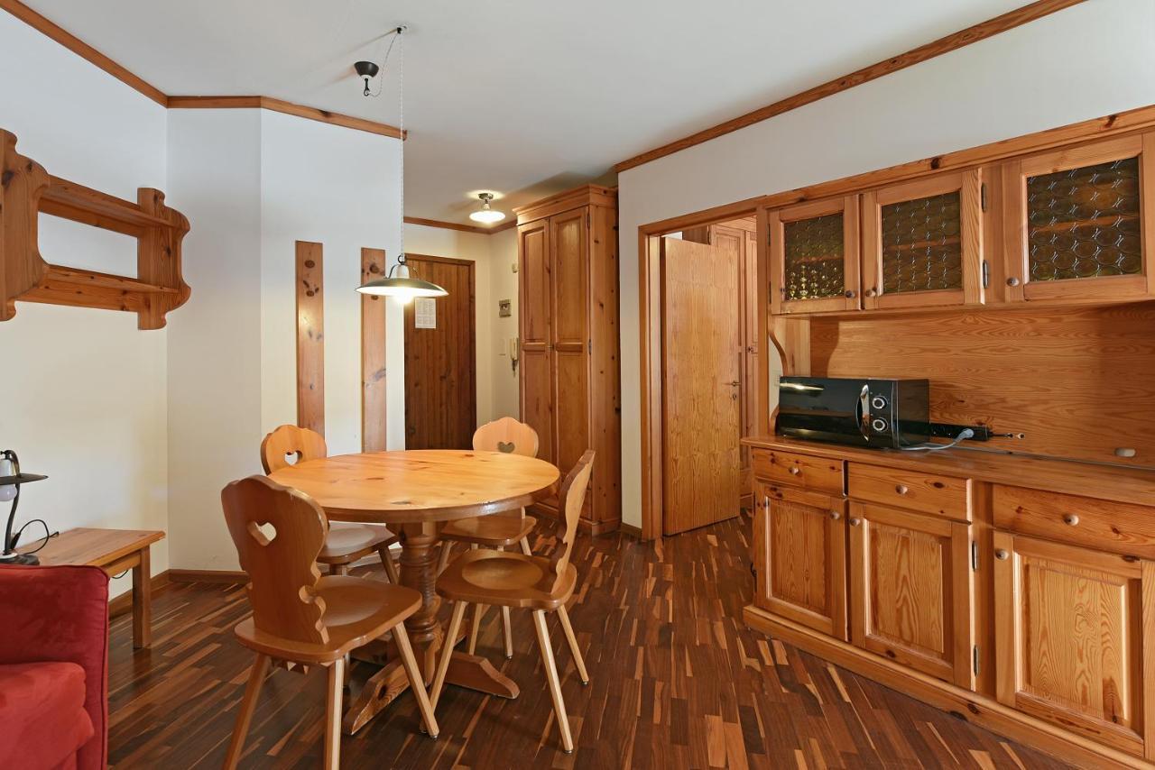 Residence Casa Metz Santa Cristina Val Gardena ภายนอก รูปภาพ
