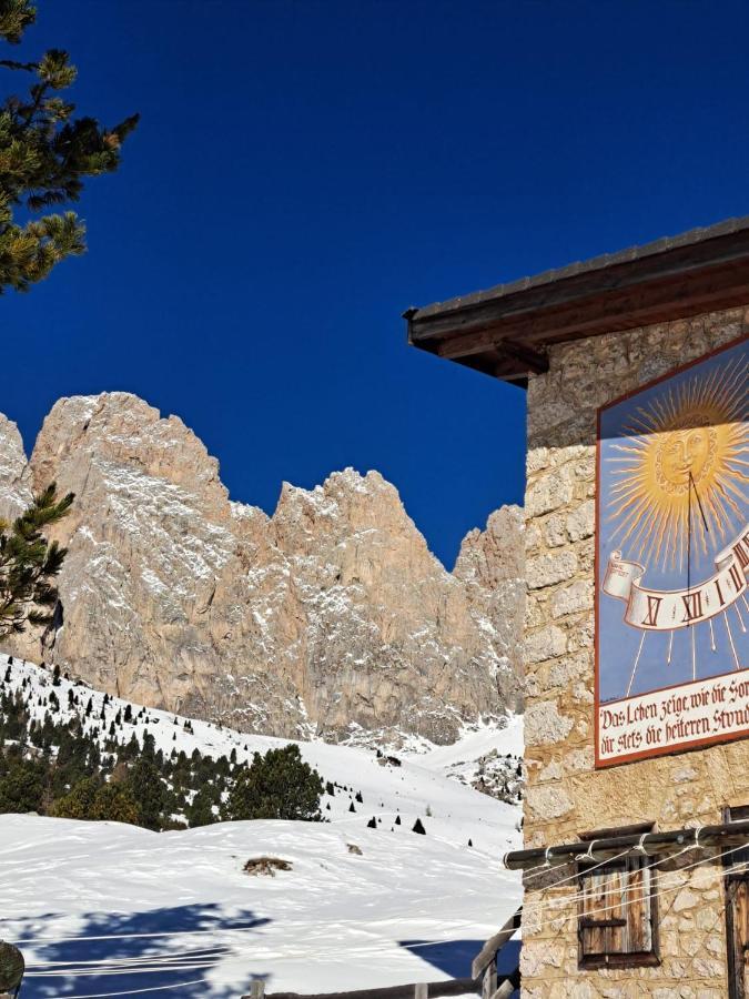 Residence Casa Metz Santa Cristina Val Gardena ภายนอก รูปภาพ